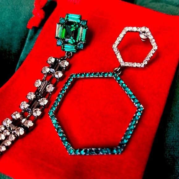 Mismatched Earring Set. Beautiful Emerald Green and Silver Crystals. - Picture 3 of 4